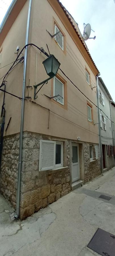 Sidar-old Town Apartment